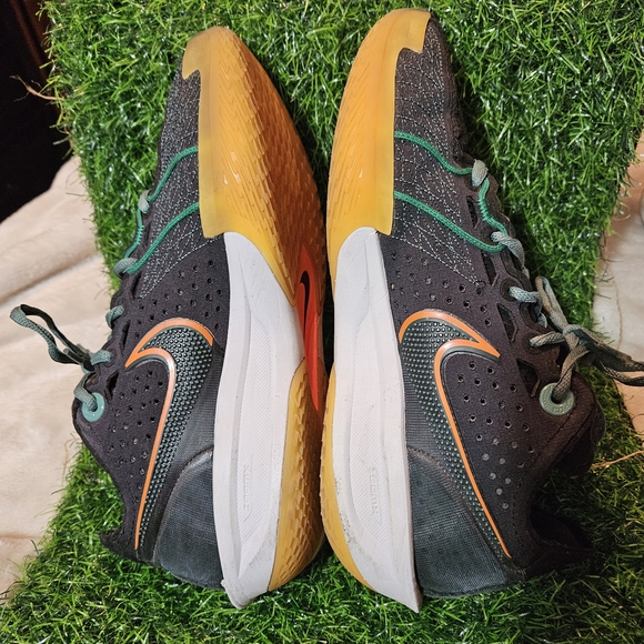 Nike Air Zoom GT Cut 3 EP Swoosh Squad - DV2913-001 mens size 8
